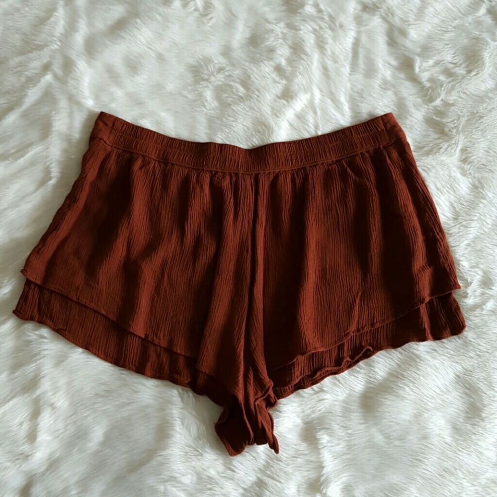 Leith Ruffle Shorts - Picture 2 of 8
